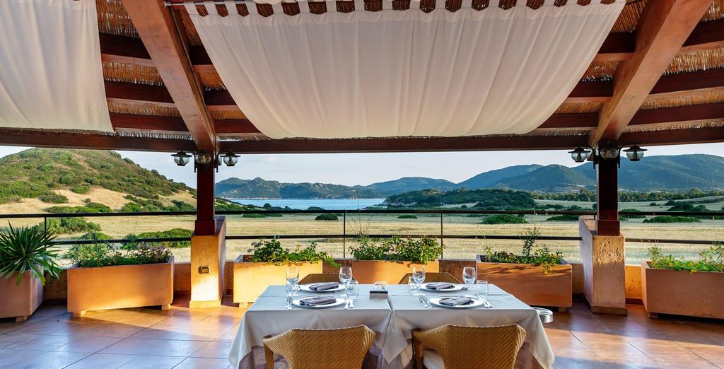 Sant'Elmo Beach Hotel 4* 