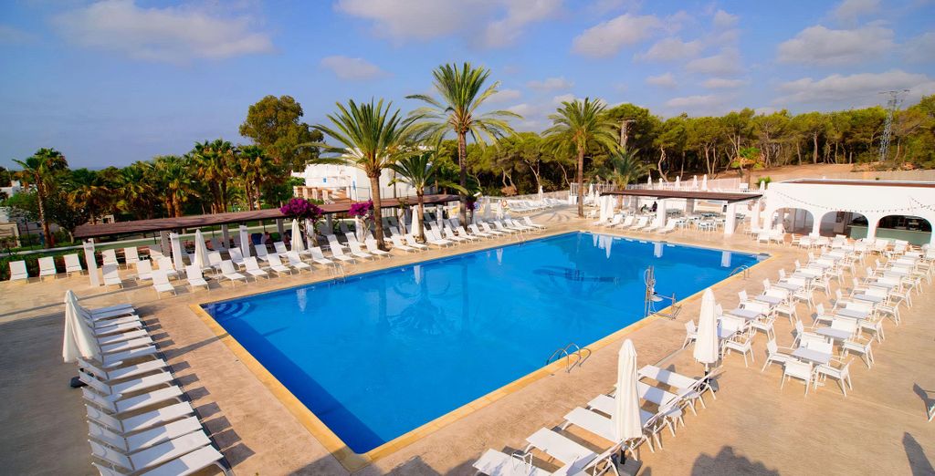 Cala Llenya Resort Ibiza 4*