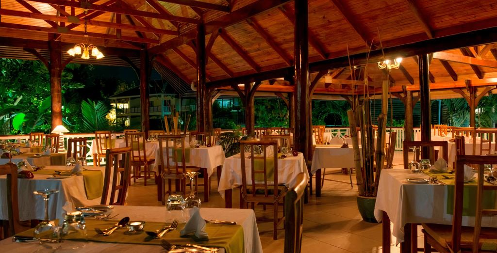 Acajou Beach Resort 4*