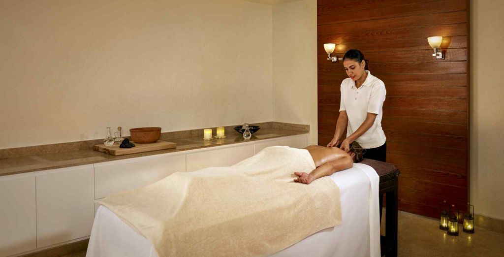 Coral Sea Holiday Resort & Aqua Park 5*