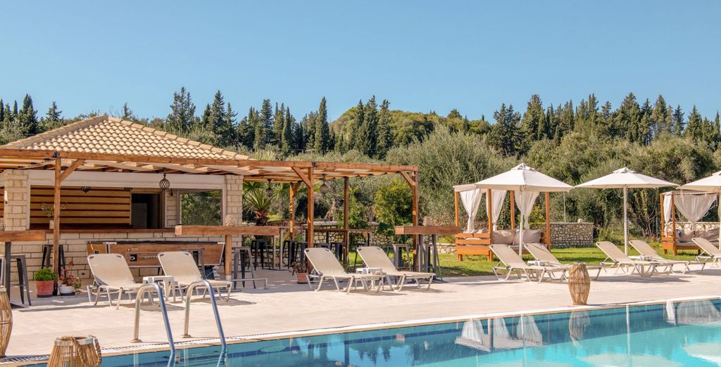 Ekati Mare Boutique Hotel 4*