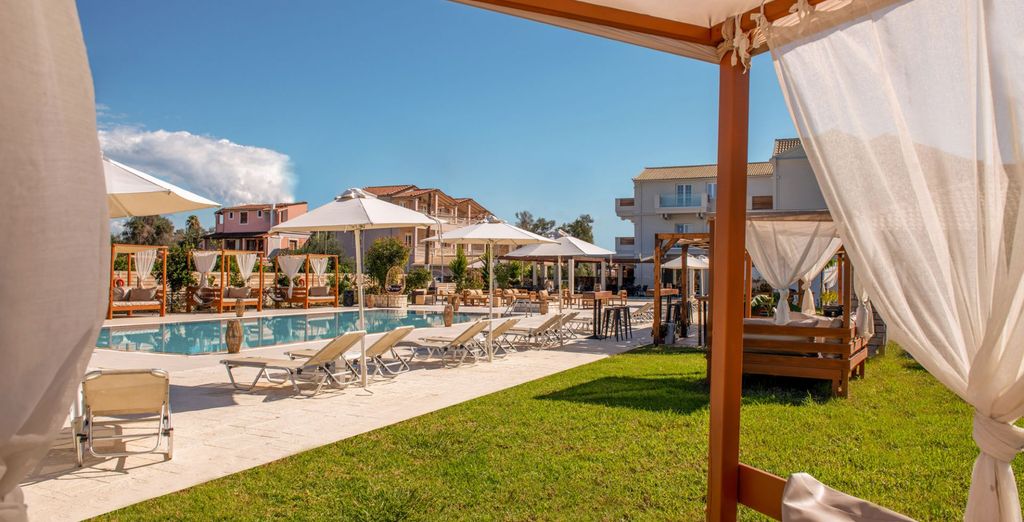 Ekati Mare Boutique Hotel 4*