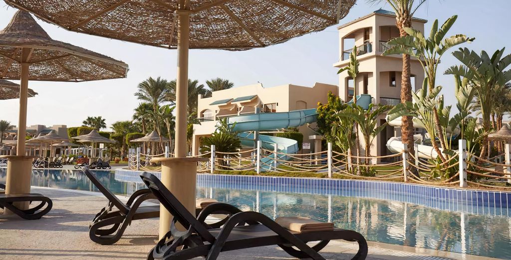Coral Sea Holiday Resort & Aqua Park 5*