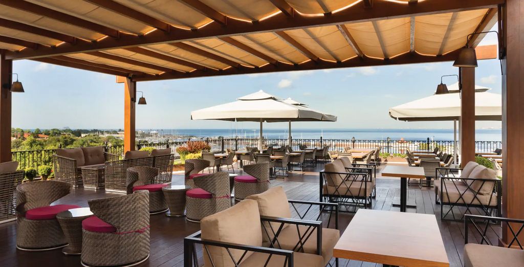 Wyndham Grand Istanbul Kalamis Marina Hotel 5*