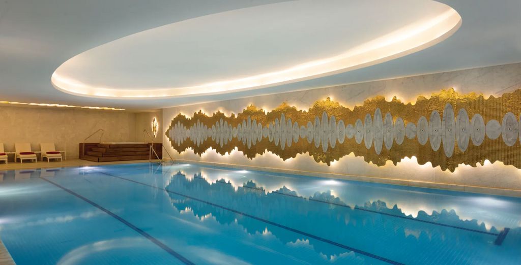 Wyndham Grand Istanbul Kalamis Marina Hotel 5*