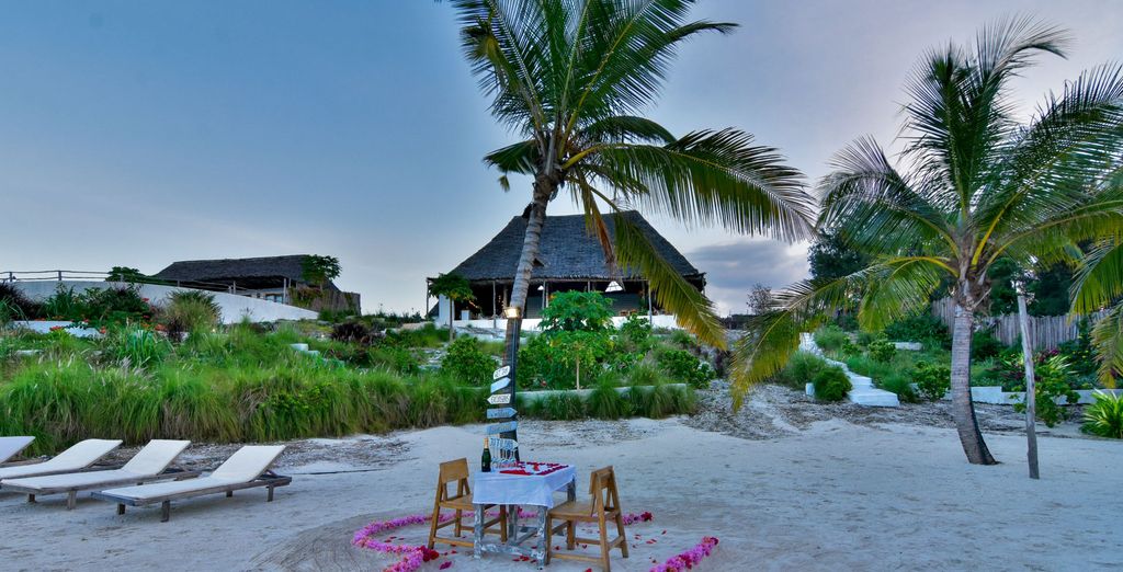 Zanbluu Beach Hotel 4*