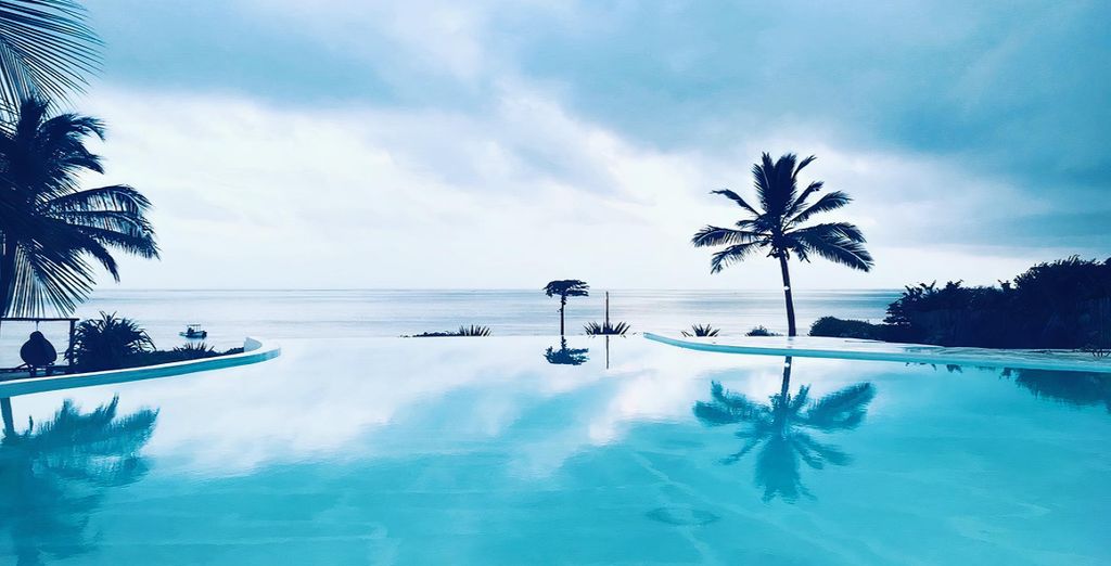 Zanbluu Beach Hotel 4*