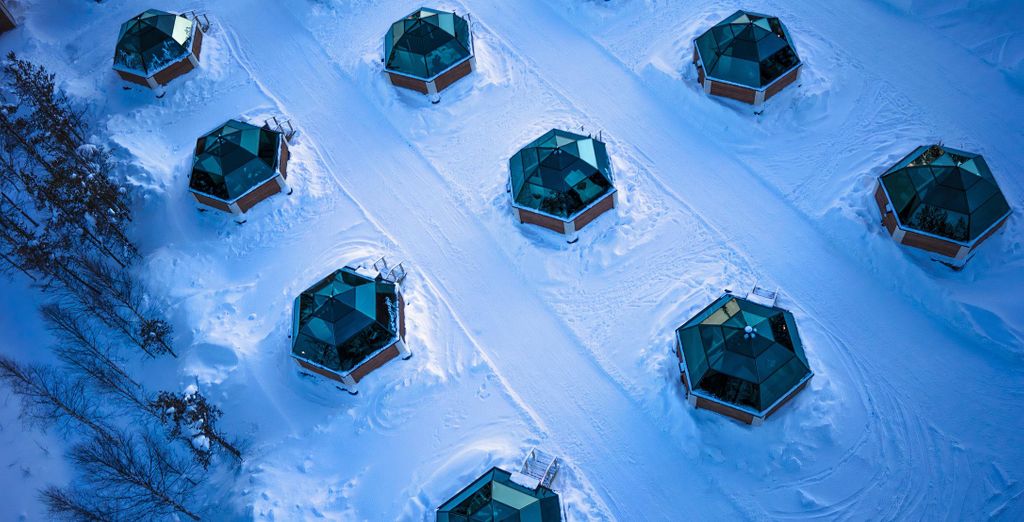 Arctic SnowHotel & Glass Igloos 3*
