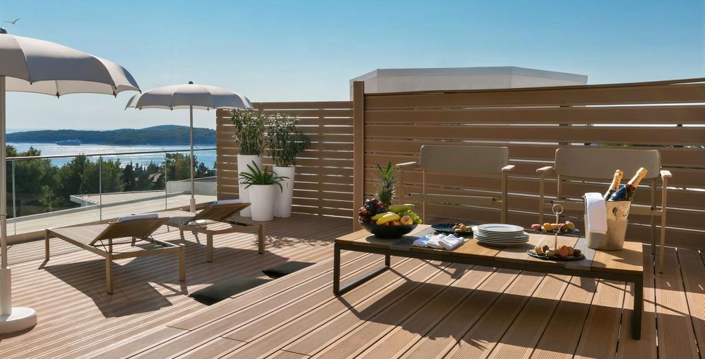  Amfora Hvar Grand Beach Resort 4*