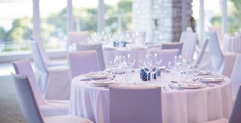  Amfora Hvar Grand Beach Resort 4*