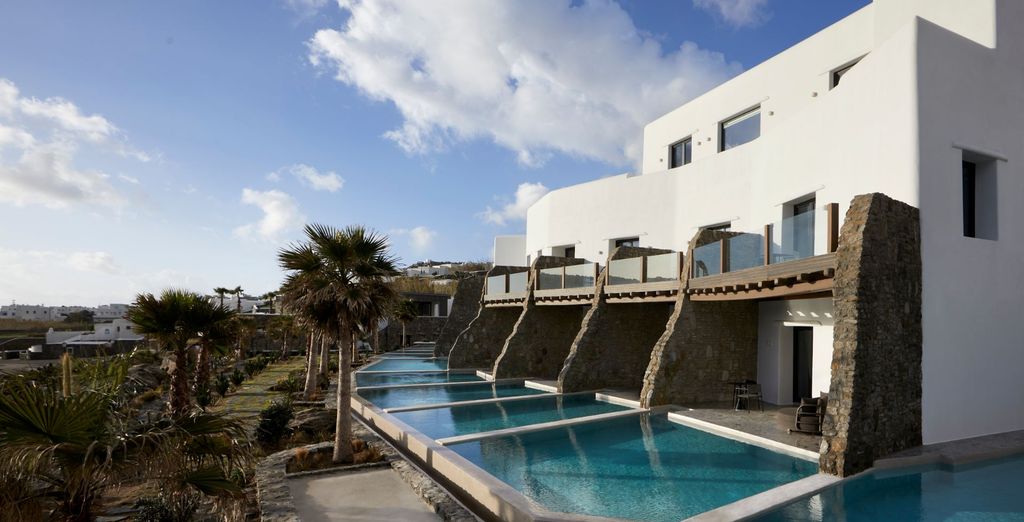 Aeonic Suites & Spa 5*