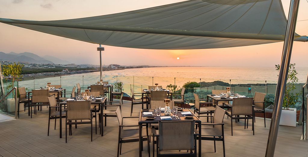 Hotel Crowne Plaza Muscat 4*
