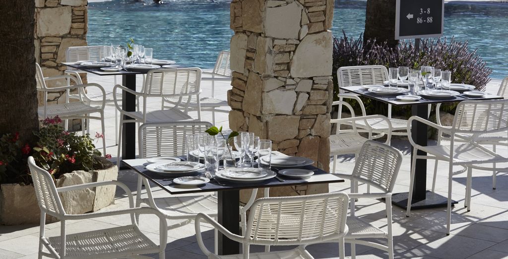 Louis St. Elias Resort & Waterpark 4*