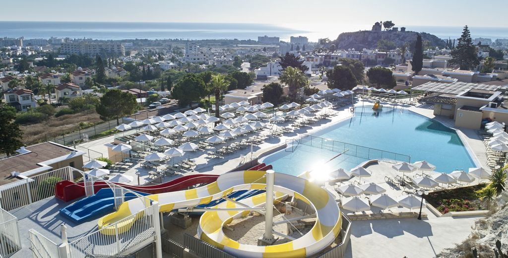 Louis St. Elias Resort & Waterpark 4*