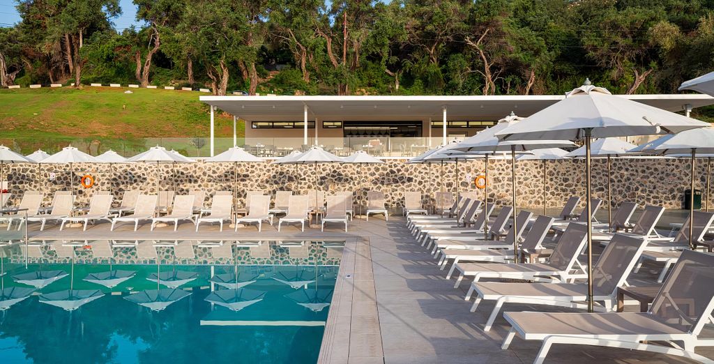 Aeolos Beach Resort 4*