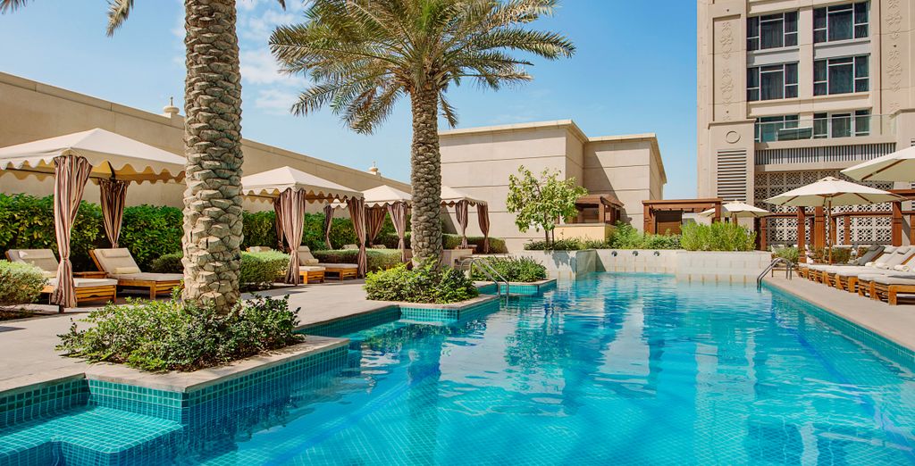 Hilton Dubai Al Habtoor City 5*