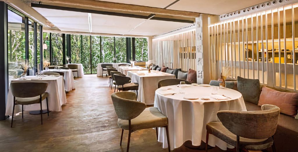 Ohla Eixample 5*
