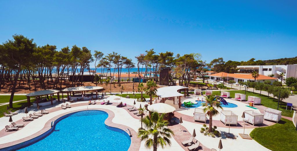Azul Beach Resort Montenegro 4*