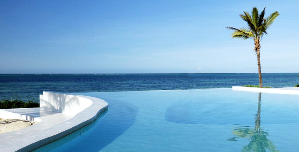 Zanbluu Beach Hotel
