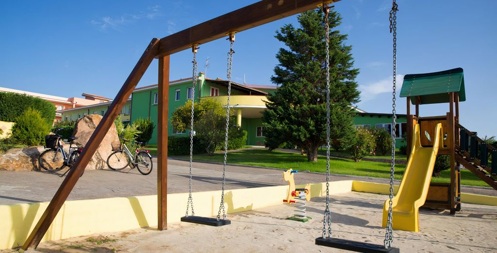 Lu' Hotel Porto Pino 4*