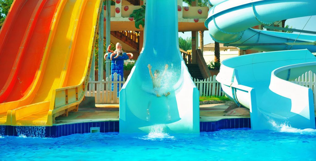 Sea Beach Aqua Park Resort 4*