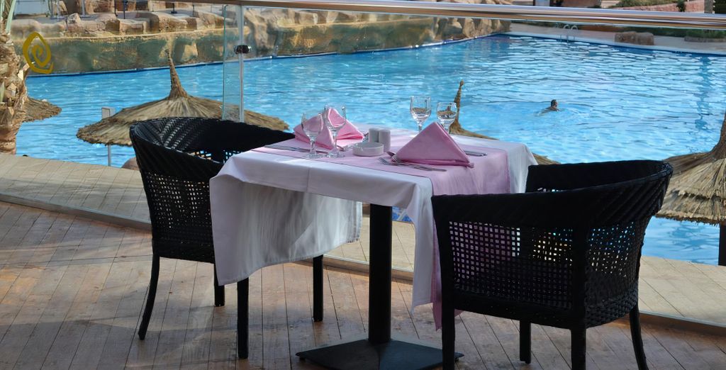 Sea Beach Aqua Park Resort 4*