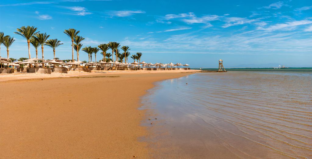 Sea Beach Aqua Park Resort 4*