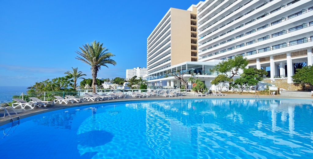 Alua Calas de Mallorca Resort 4* 