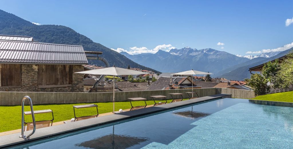 Maraias - Luxury Suites & Apartments 4*
