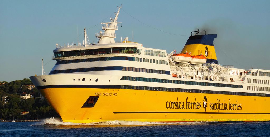 Aethos Corsica con volo o Sardinia Ferries