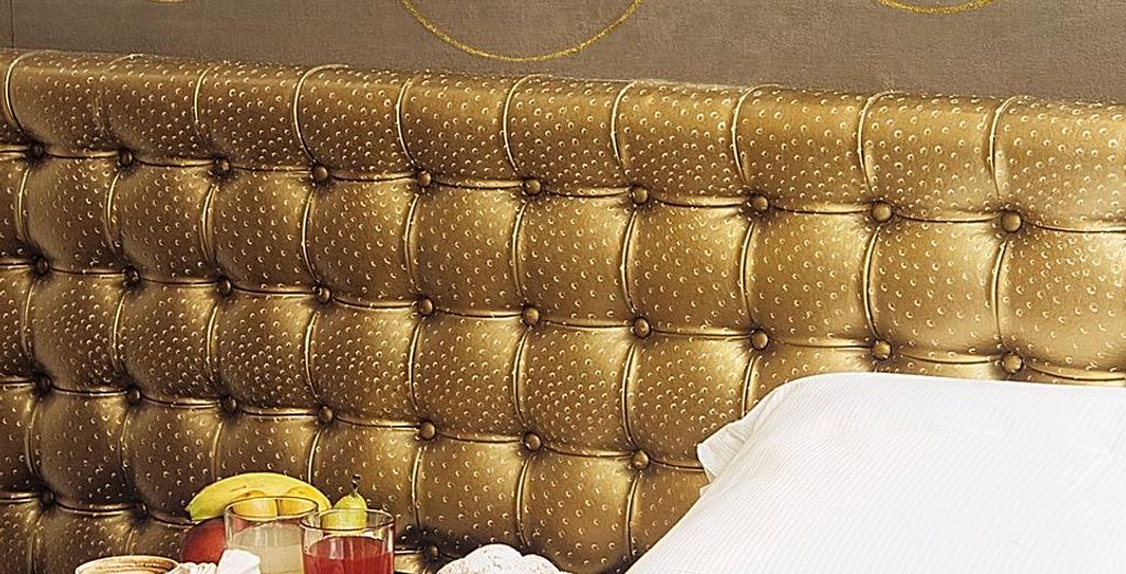 M Glamour Hotel