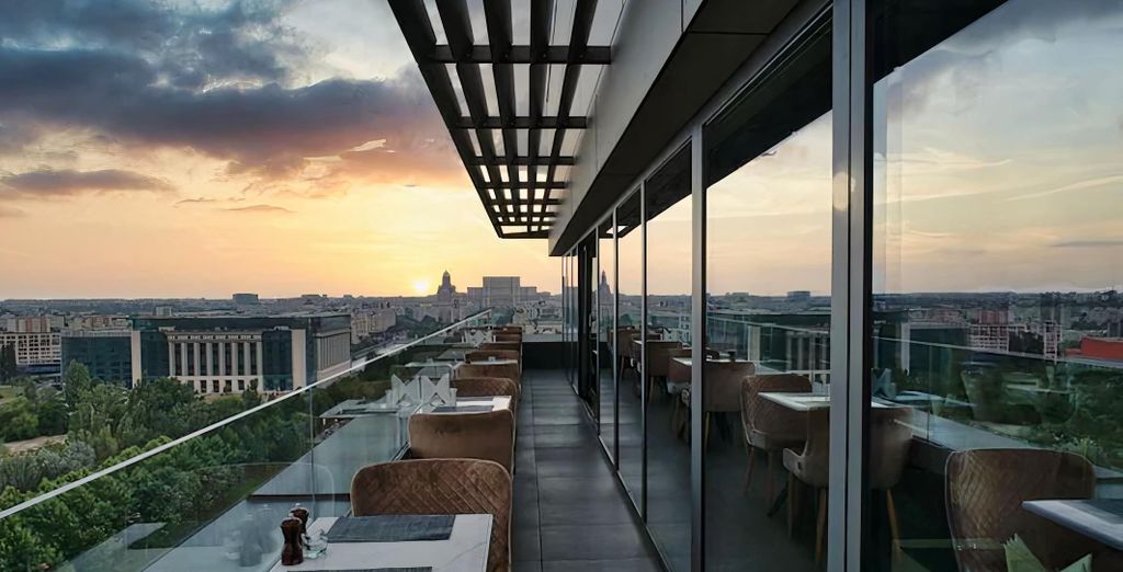 Hotel Union Plaza 4*