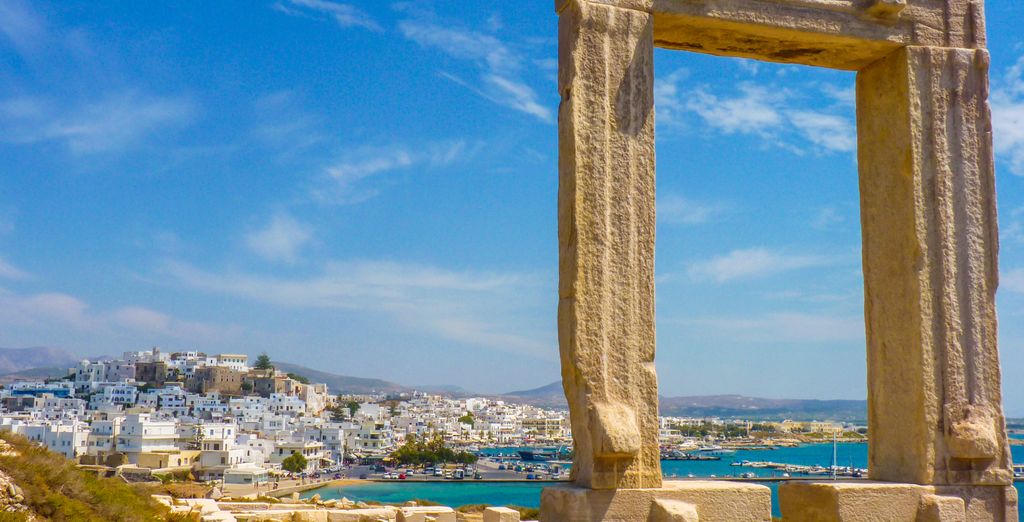 Tour di 8, 10 e 13 notti ad Atene, Naxos e Santorini