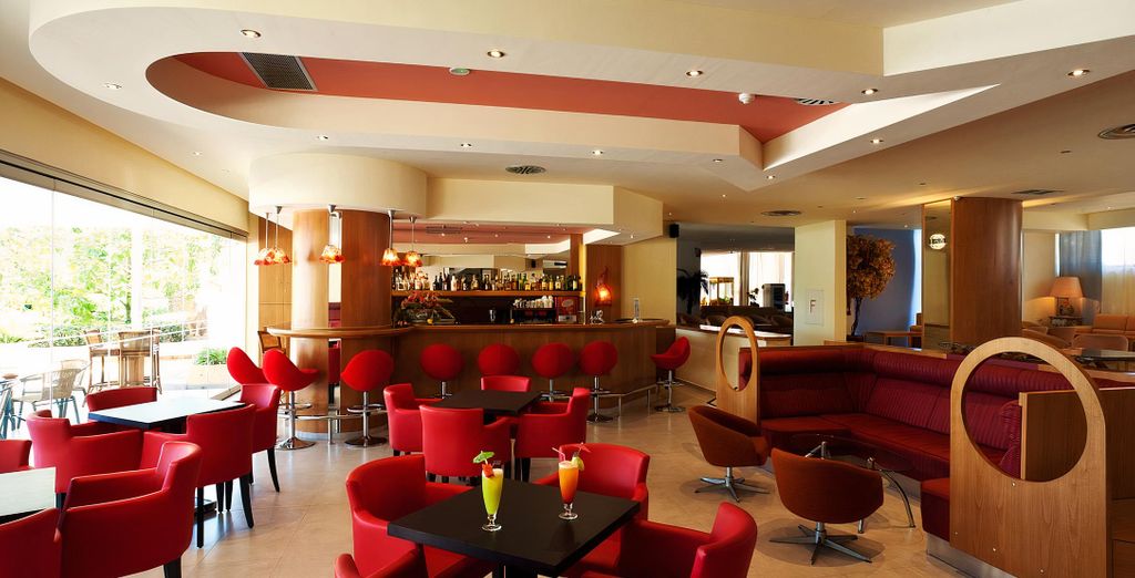 Blue Horizon Palm Beach 4*