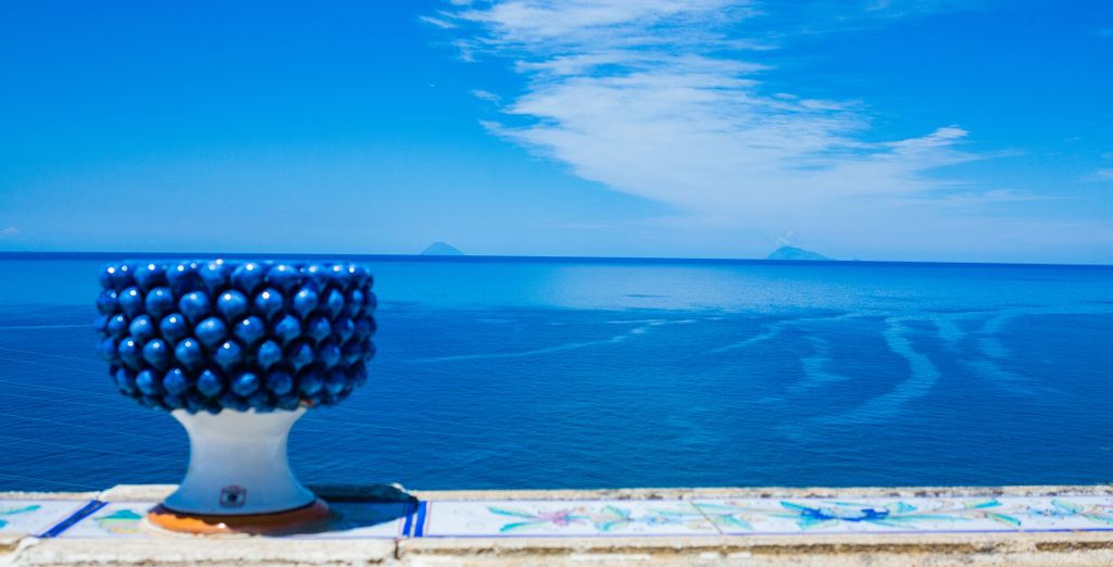 Alla scoperta delle Isole Eolie e Taormina
