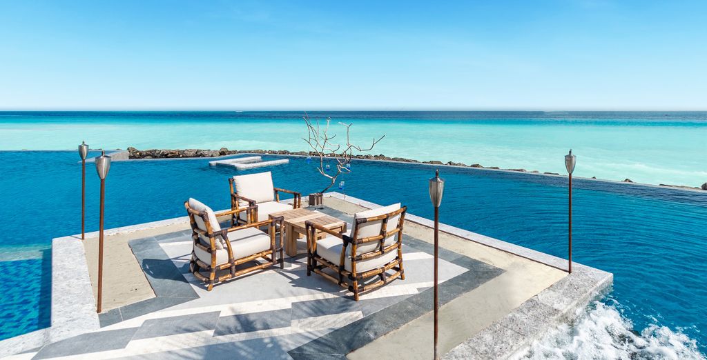 Saii Lagoon Curio Collection By Hilton 5*