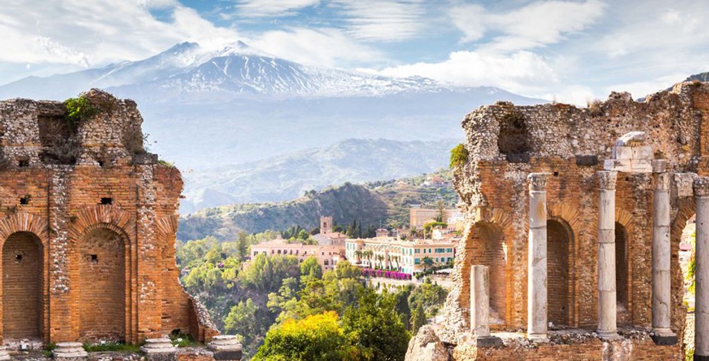 Alla scoperta delle Isole Eolie e Taormina