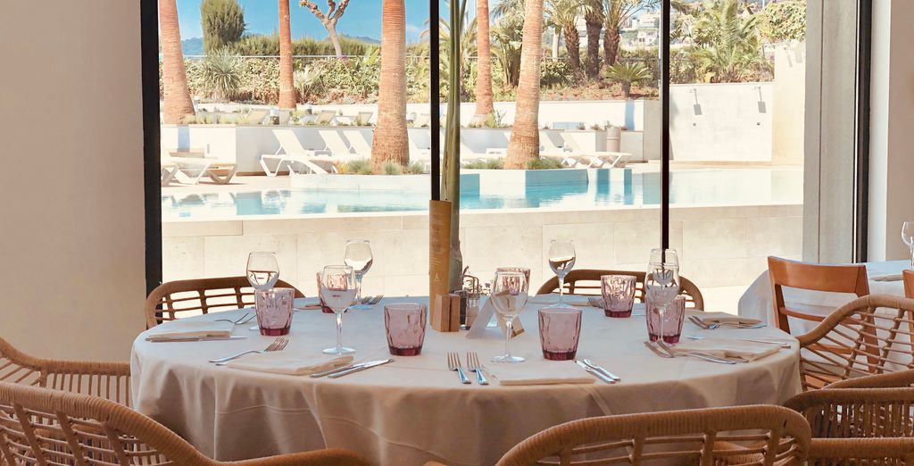 AQUA Hotel Montagut Suites 4* 