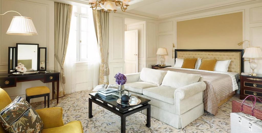 Shangri-La Hotel Paris 5*