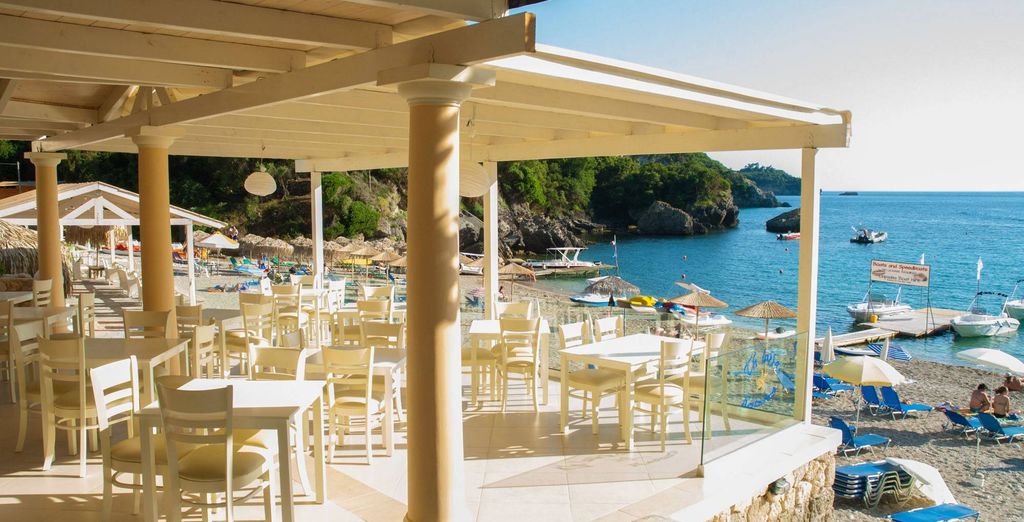 Aqua Blue Hotel 5*