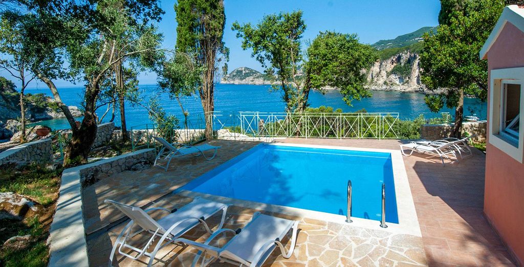 Aqua Blue Hotel 5*