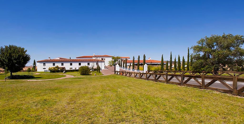Hospes Palacio de Arenales 5*