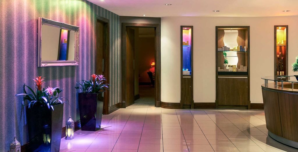 Mercure Cardiff Holland House Hotel & Spa 4*