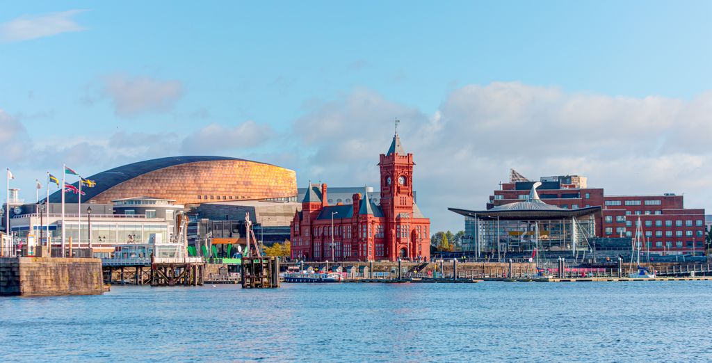 Mercure Cardiff Holland House Hotel & Spa 4*
