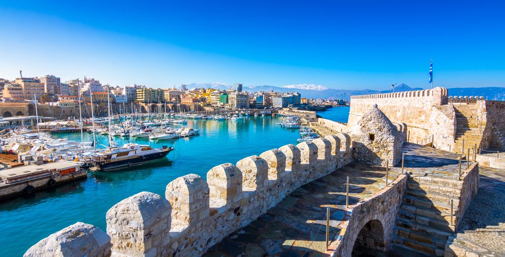 Tour dalle Cicladi fino a Creta
