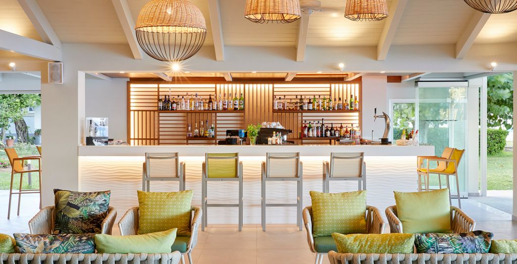 Hotel Delfinia 4*