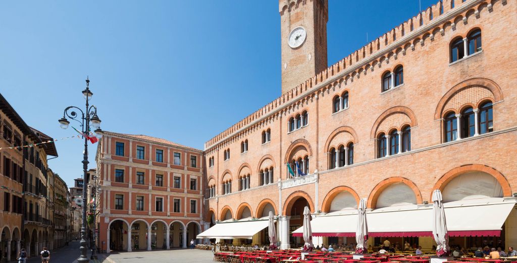 Porta Altinia Suites 4*