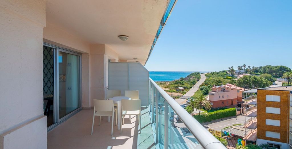 Golden Donaire Beach Hotel