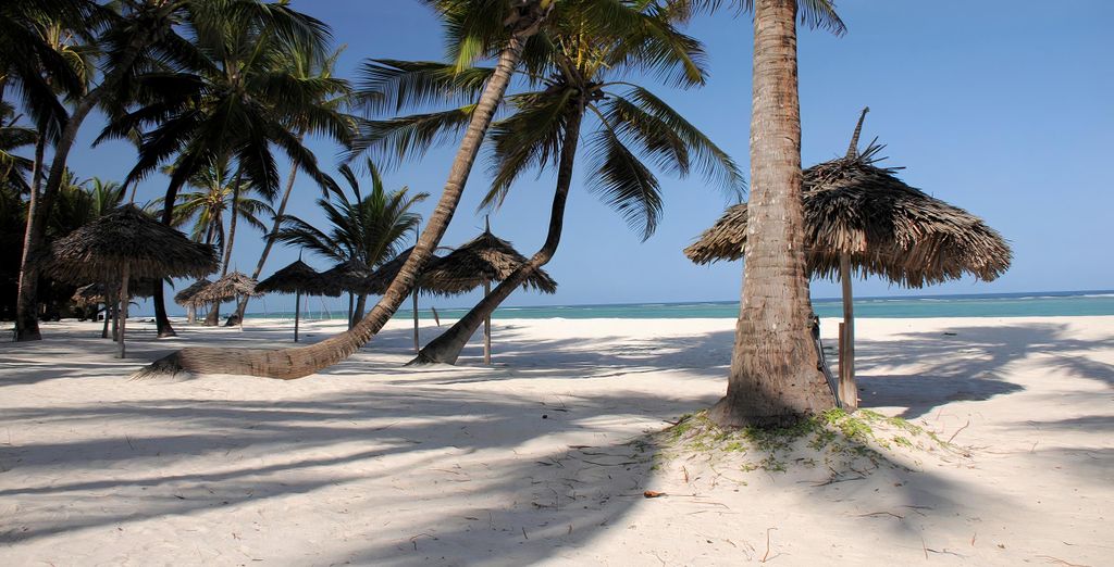 Neptune Village Beach Resort 4* con possibile safari