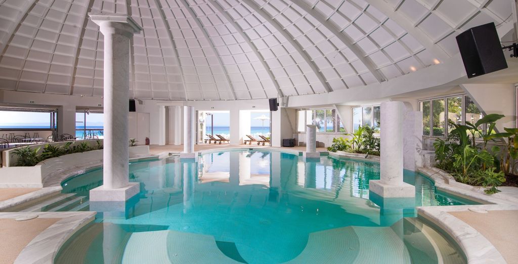 Pallini Beach Hotel 4*